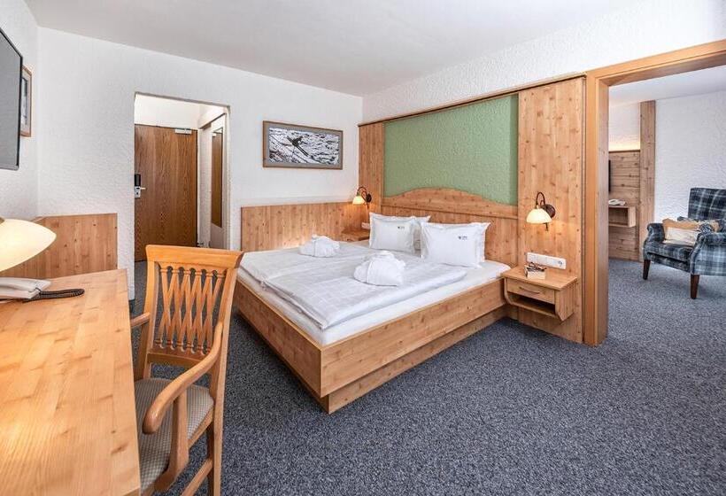 Студия Стандарт, Tyrol