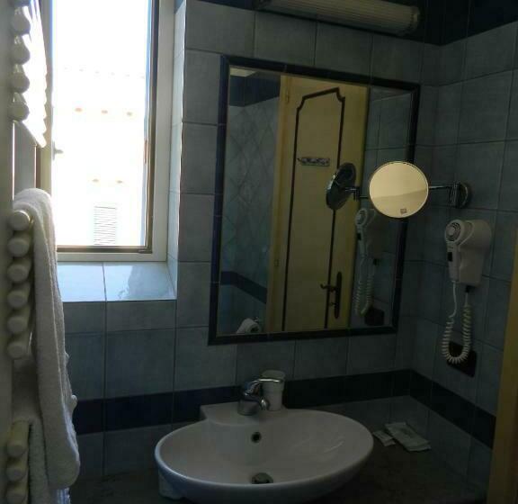 Quarto Estandar com Sacada, Villa Hermosa
