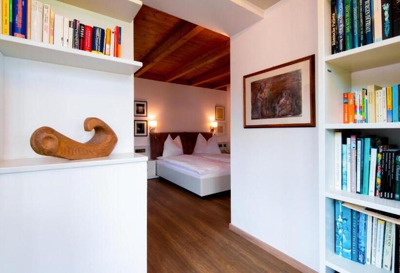 Люкс, Charme Hotel Uridl