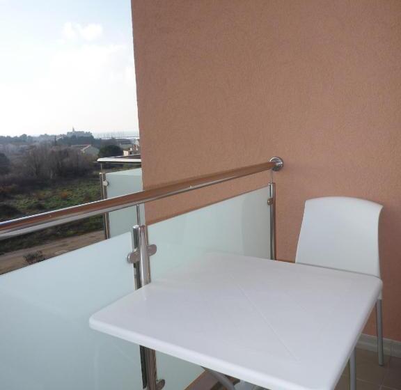 اتاق خانوادگی, Bed & Breakfast Grgic