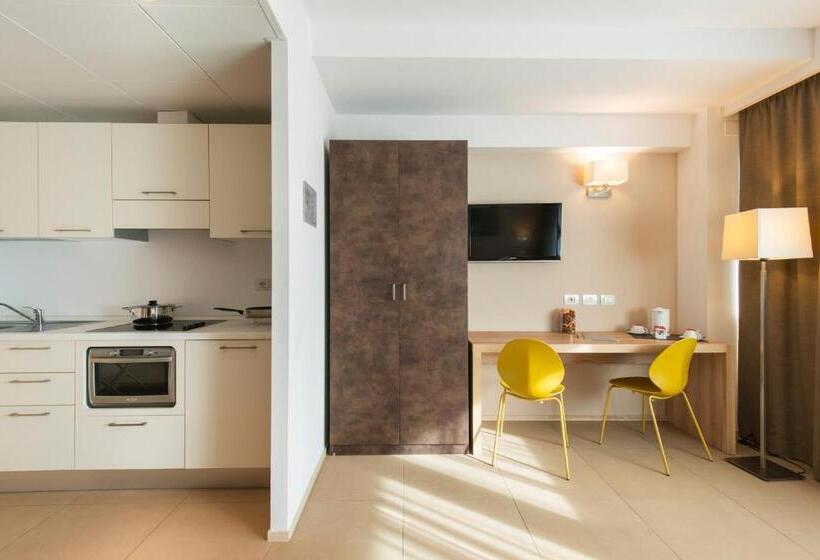 クラシックルーム, Dimorae Rooms And Suites   Apartments