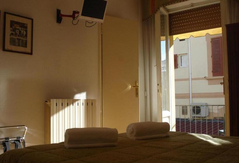 Comfort room with balcony, Ely