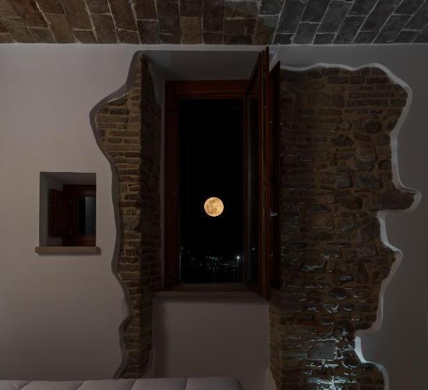اتاق لوکس, Locanda Alfieri