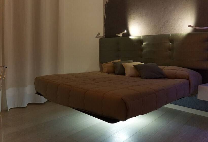 اتاق لوکس, Locanda Alfieri
