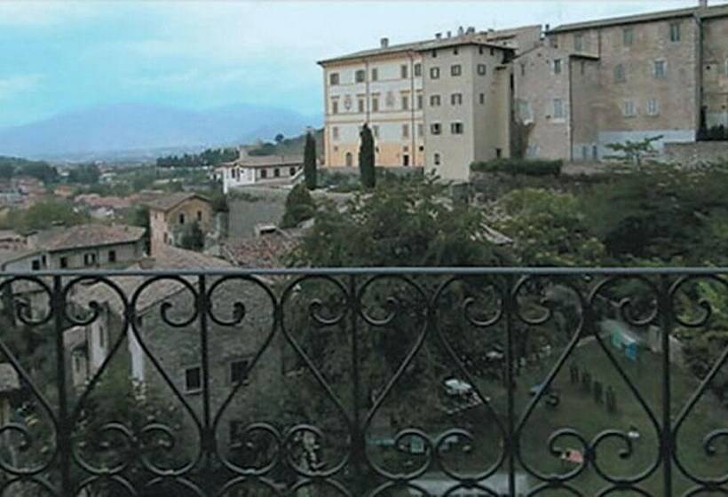 Номер Стандарт, Palazzo Dragoni Residenza D Epoca