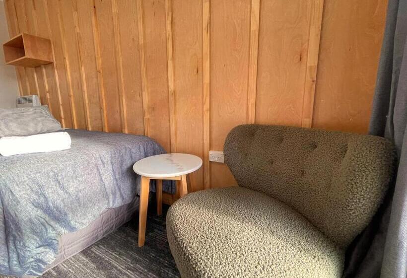 חדר סטנדרט לארבעה, Te Anau Lakefront Backpackers