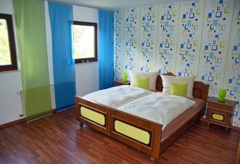Номер Стандарт с Балконом, Gasthof Schumacher Hotel Garni