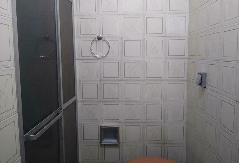 Habitació Triple Estàndard, Barão De Tefé