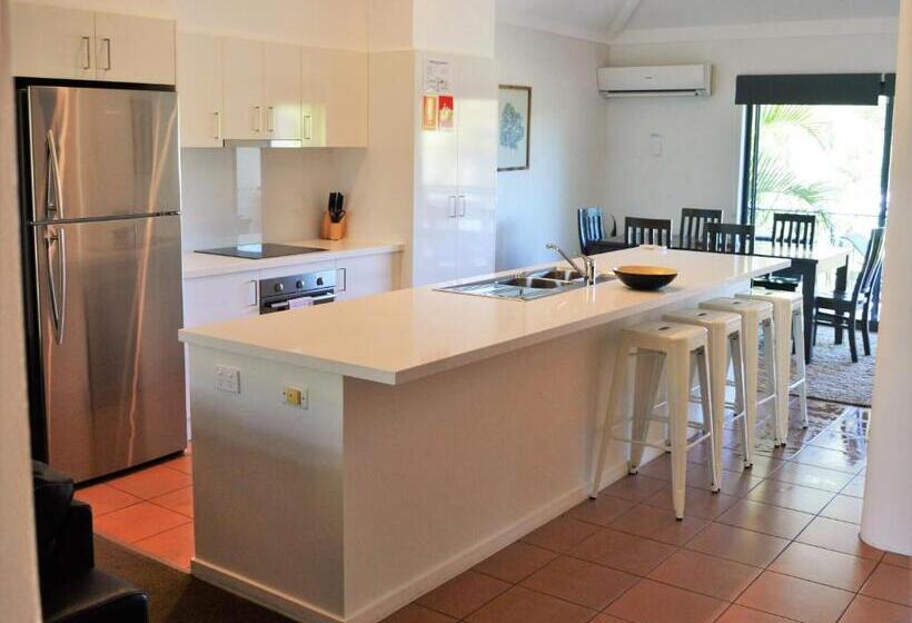 Apartamento 3 Dormitórios, Outrigger Bay