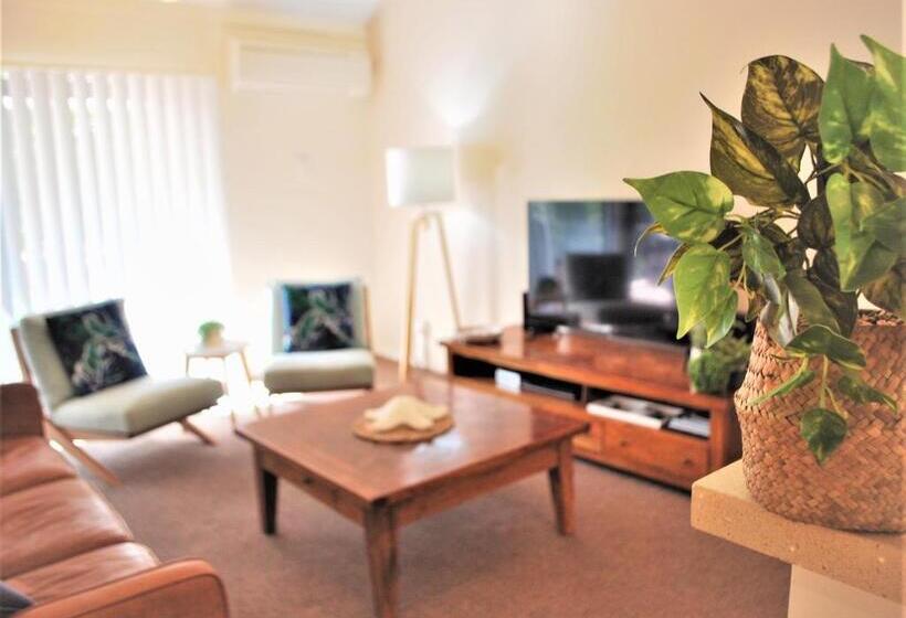 Apartamento 2 Dormitórios, Outrigger Bay