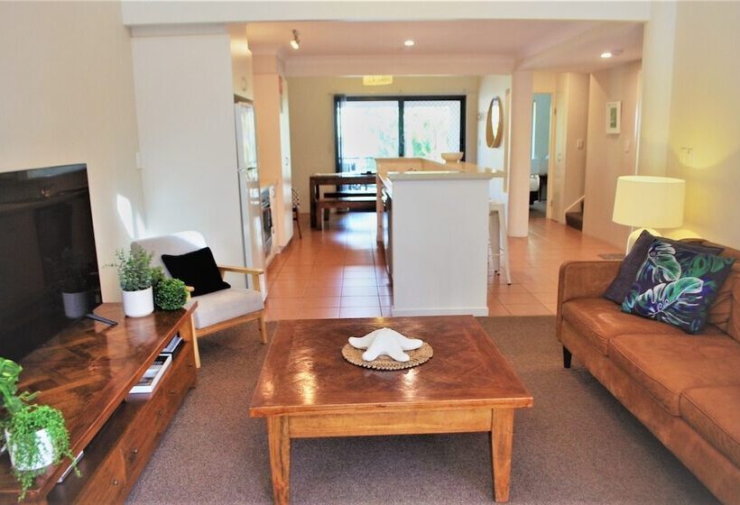 Apartamento 3 Dormitórios, Outrigger Bay