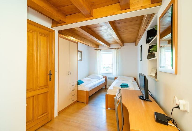 2침실 듀플렉스 아파트, Apartments Foteza