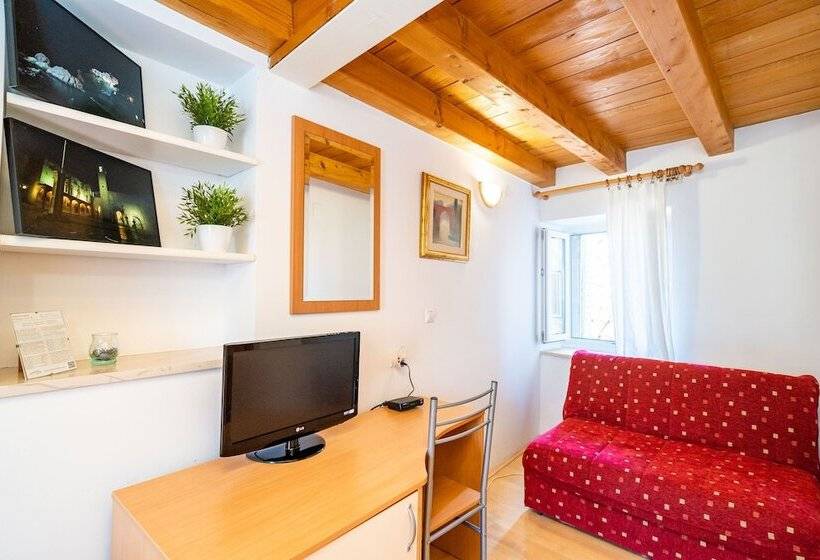 2침실 듀플렉스 아파트, Apartments Foteza