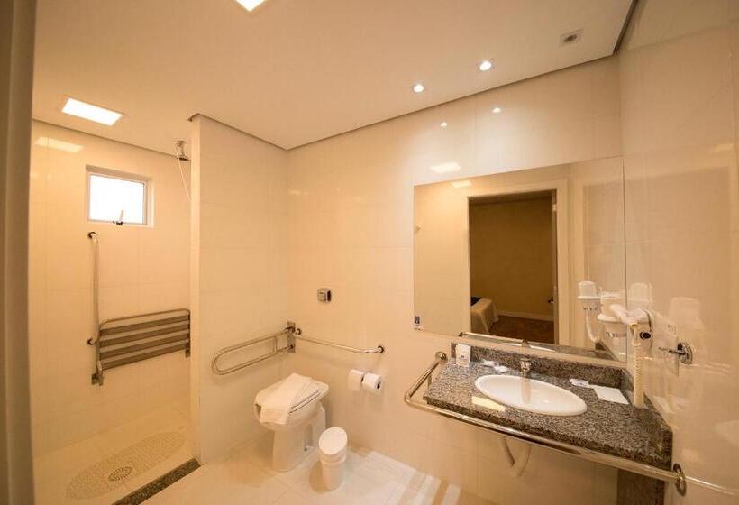 适合残疾人使用的标准间, Hiber Hotel   Acesso A Chapecó