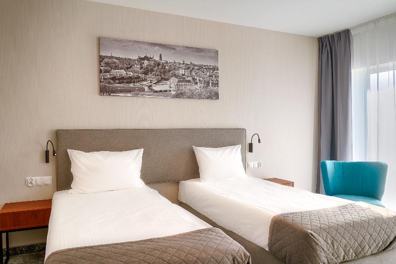 اتاق استاندارد با تخت بزرگ, Hilton Yantai Golden Coast