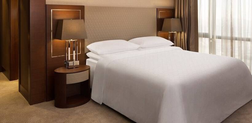 Номер Клуб с Террасой, Sheraton Grand Istanbul Atasehir