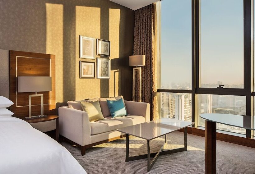 Номер Клуб с Террасой, Sheraton Grand Istanbul Atasehir