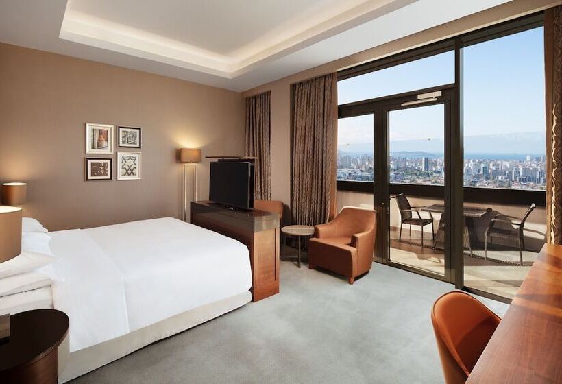 Люкс Клуб, Sheraton Grand Istanbul Atasehir
