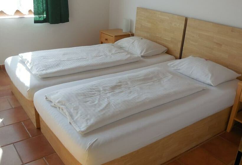 Номер Стандарт, Kreta