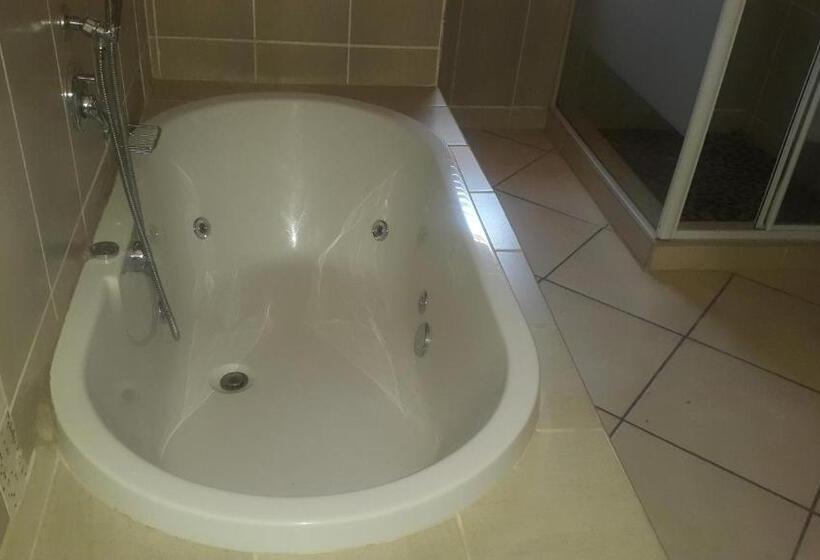 غرفة عائلية, Ikaze Guest House