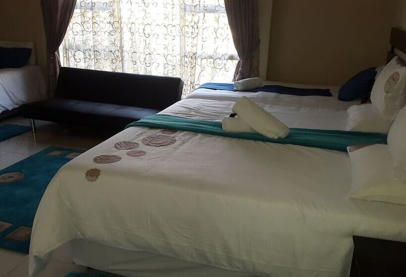 Семейный Номер, Ikaze Guest House