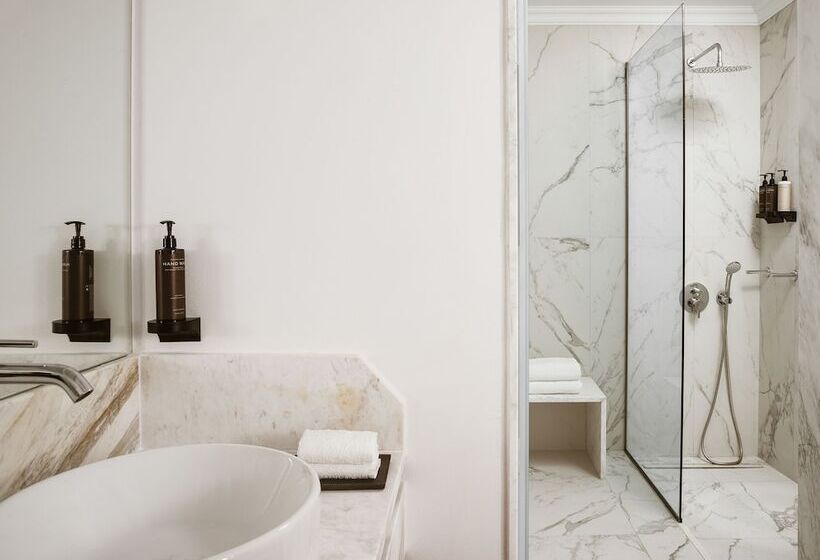 패밀리 아파트, Grecotel Luxme Costa Botanica