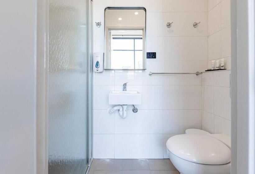 Номер Стандарт, Bunk Brisbane