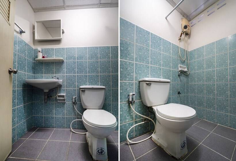اتاق لوکس سه تخته, Aromdee Apartment