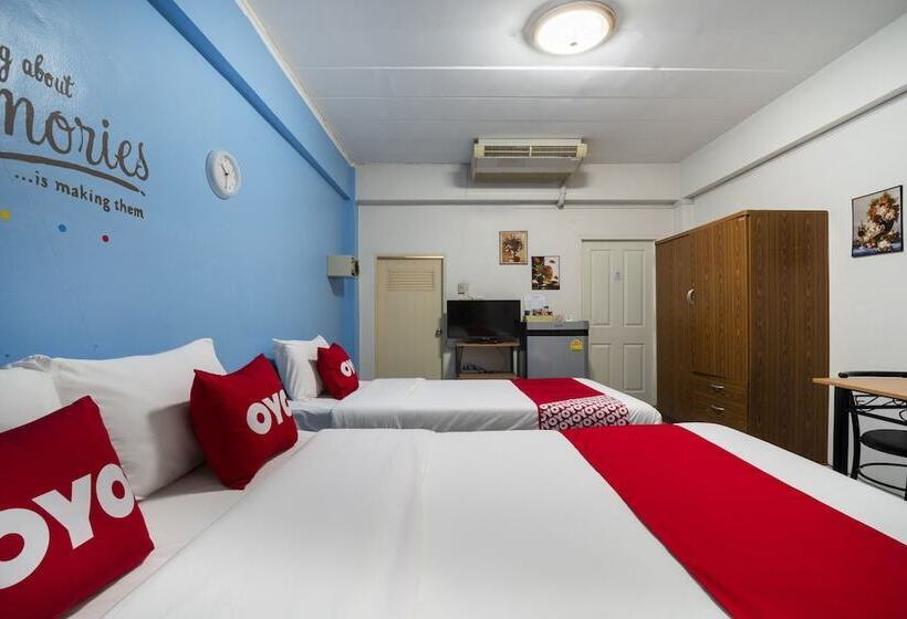 اتاق لوکس سه تخته, Aromdee Apartment
