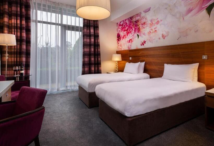 Номер Superior, Moyvalley Hotel & Golf Resort