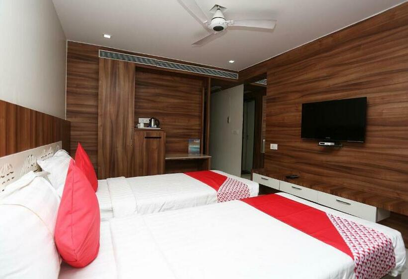 Трехместный Номер Классика, Oyo 5561  Cambean
