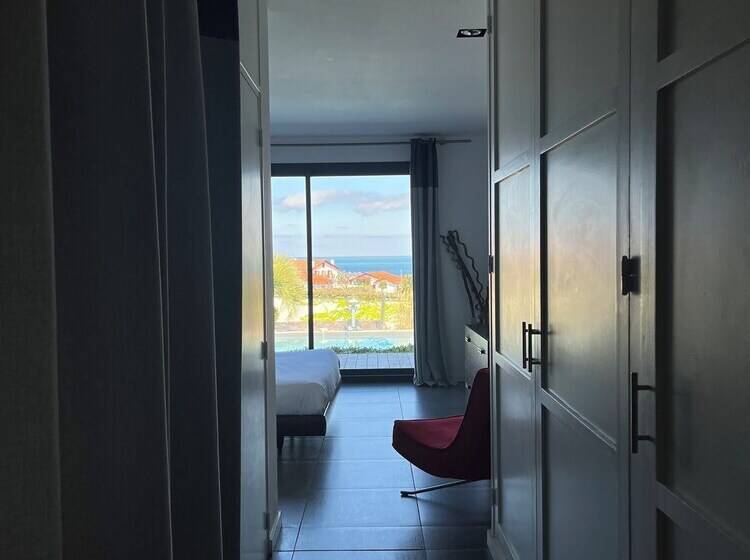 オーシャンビュースタンダードルーム, Villa Cenitz Lafitenia Resort