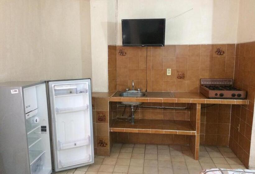 Quarto Triplo Estandar, Terramar