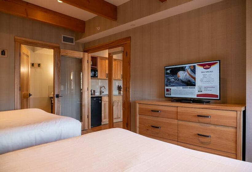 带2个卧室的套房, Moose Hotel And Suites