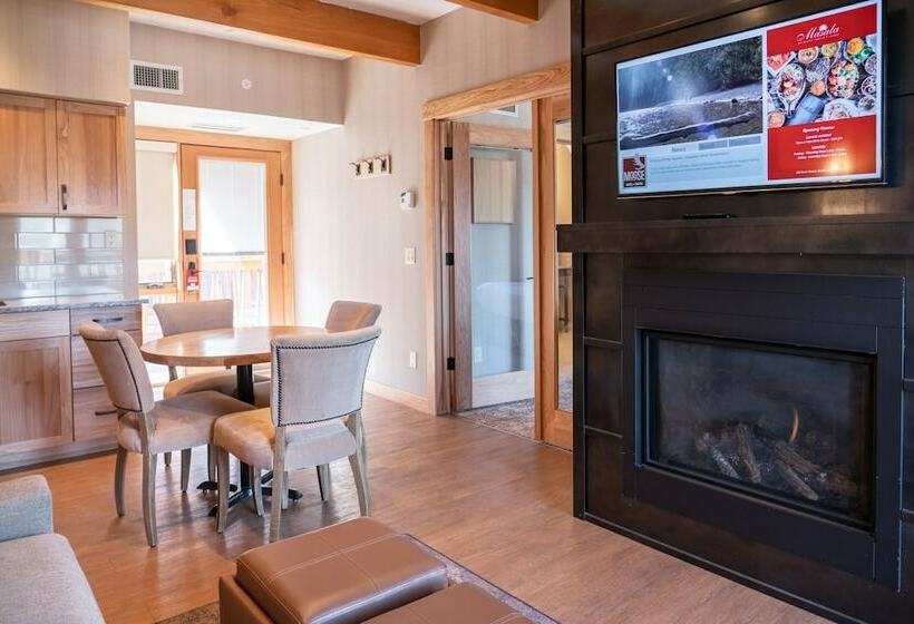 스위트, Moose Hotel And Suites