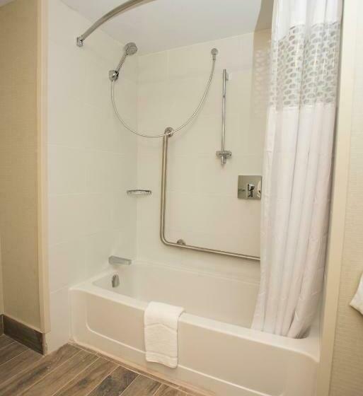 Номер Executive Кровать Кинг, Hampton Inn & Suites By Hilton Thunder Bay