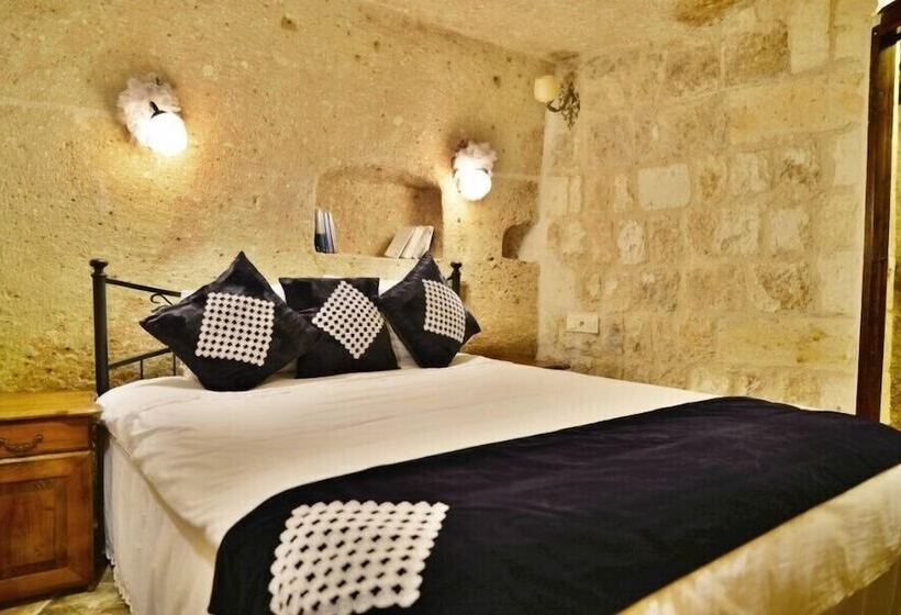 اتاق خانوادگی, Heaven Cave House   Razziya Evi