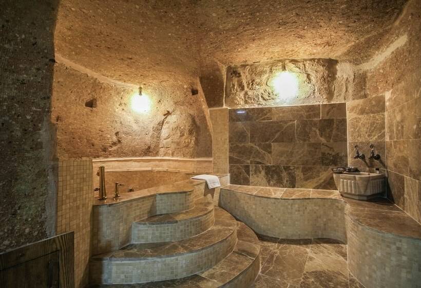 اتاق خانوادگی, Heaven Cave House   Razziya Evi