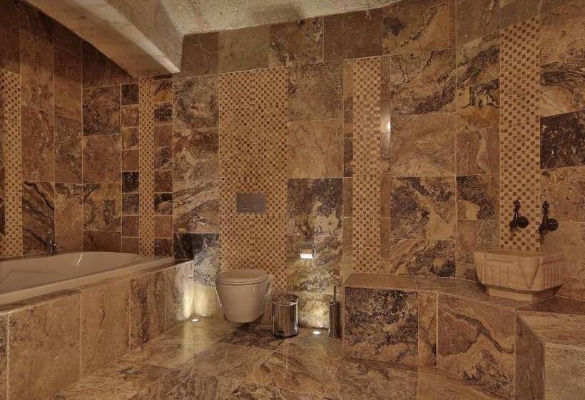 اتاق خانوادگی, Heaven Cave House   Razziya Evi