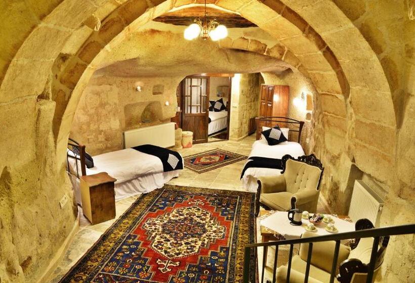 اتاق خانوادگی, Heaven Cave House   Razziya Evi