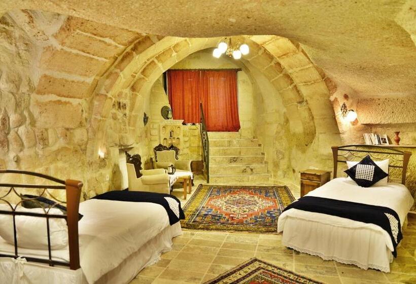 اتاق خانوادگی, Heaven Cave House   Razziya Evi