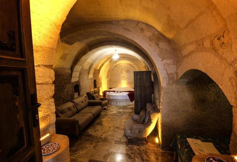 اتاق خانوادگی, Heaven Cave House   Razziya Evi