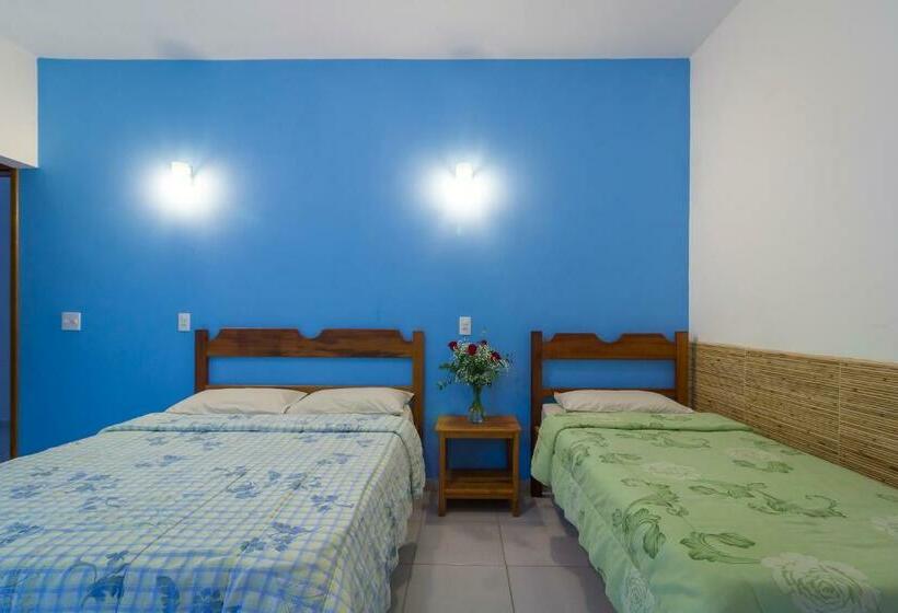 Chambre Triple Supérieure, Pousada Camila