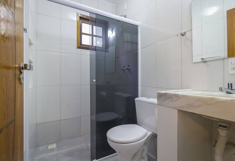 Chambre Quadruple Supérieure, Pousada Camila