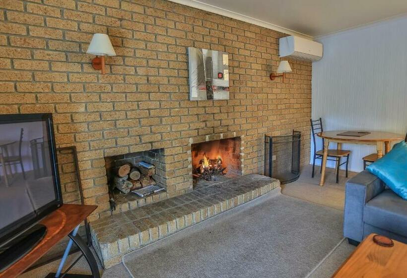 자쿠지 스위트, Mountain View Motor Inn & Holiday Lodges