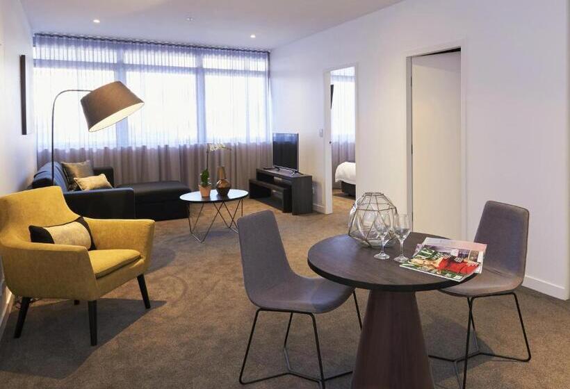 Апартаменты 1 Спальня с Балконом, Silkari Suites At Chatswood