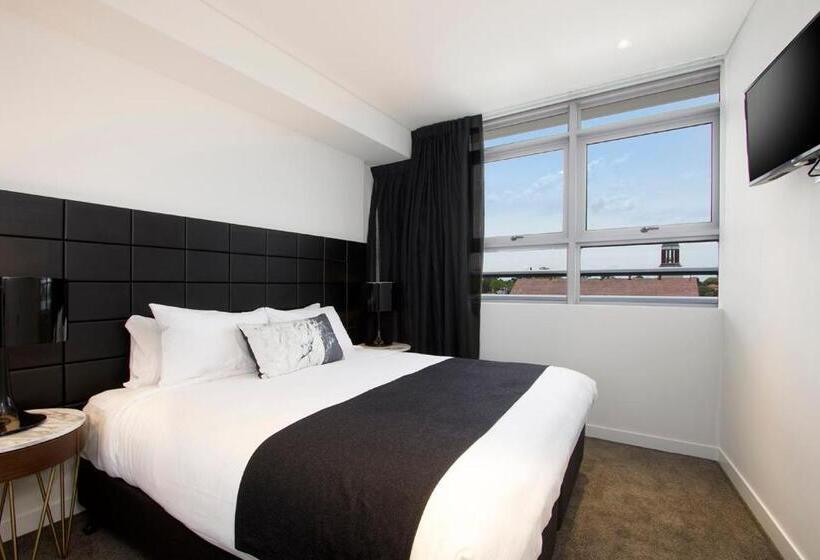 Апартаменты 2 Спальни с Балконом, Silkari Suites At Chatswood