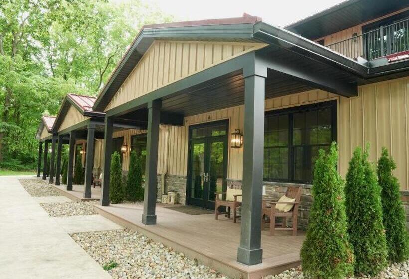 Люкс Deluxe Кровать Кинг, Tall Oaks Resort