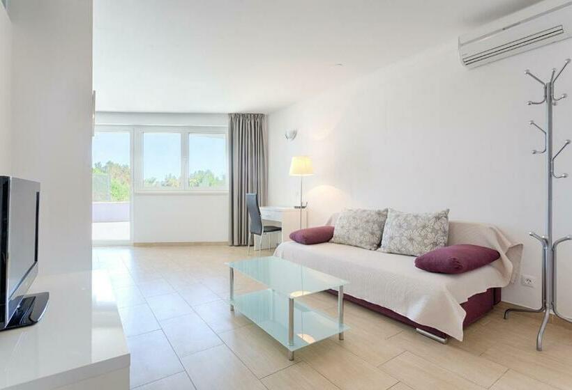 סטודיו סטנדרטי נוף לגינה, Adriatic Queen Residence