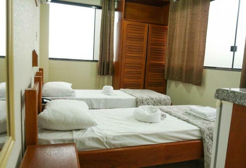 Quarto Estandar, Hanna San Diego Apart